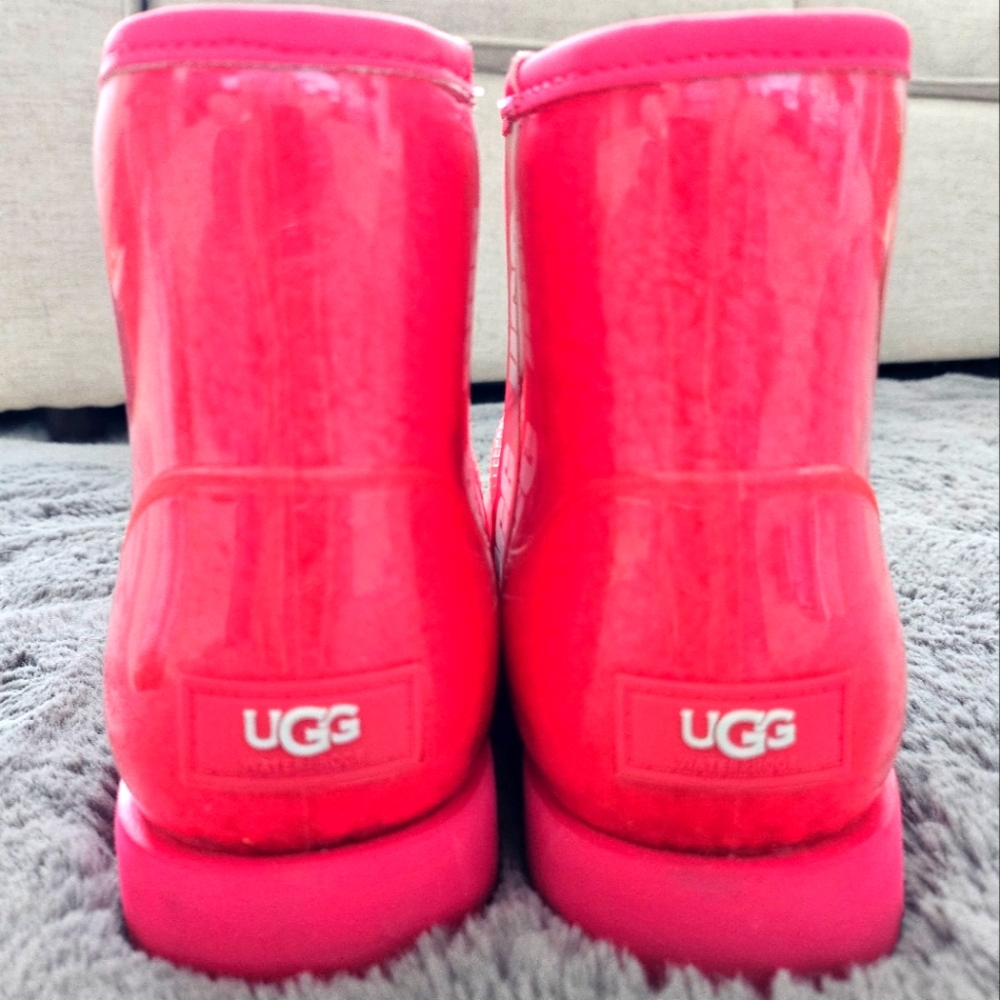 Ugg Classic Mini Boots - Picture 3 of 8